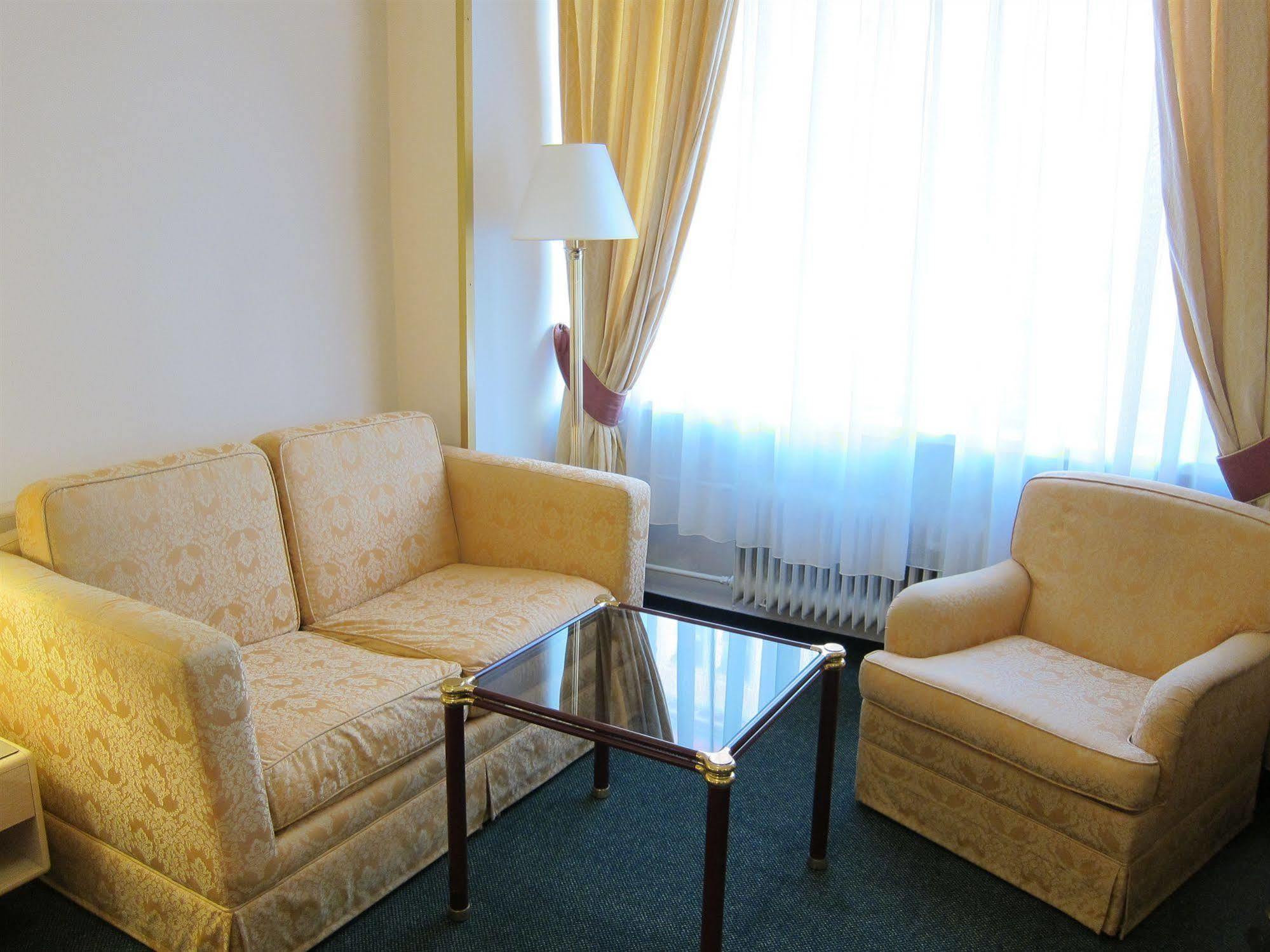 Hotel Mira Inn Prag Eksteriør billede