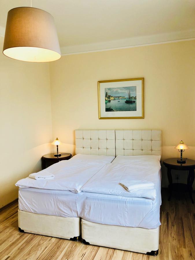 Hotel Mira Inn Prag Eksteriør billede