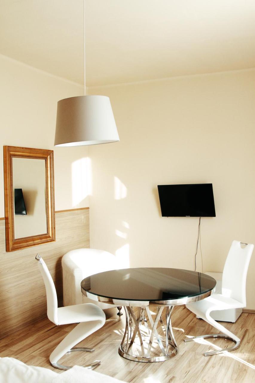 Hotel Mira Inn Prag Eksteriør billede