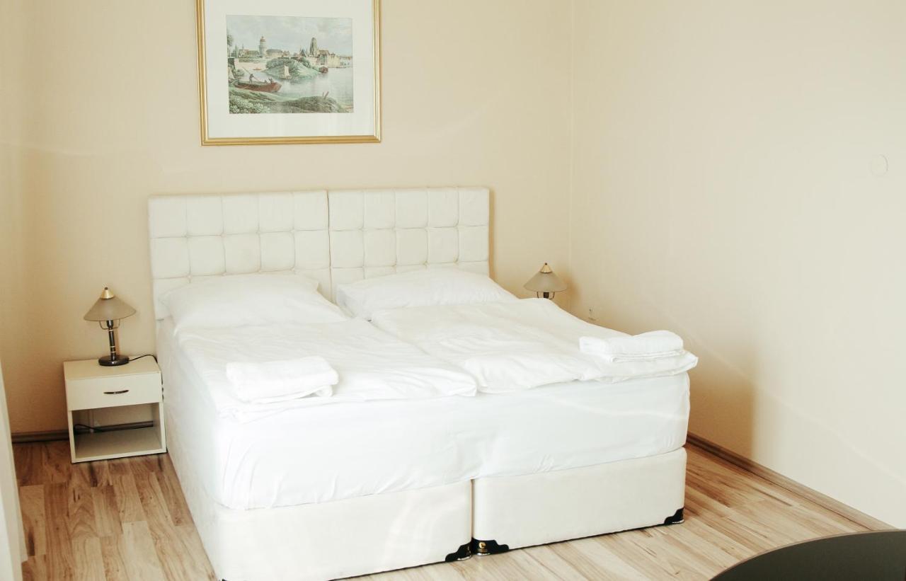 Hotel Mira Inn Prag Eksteriør billede