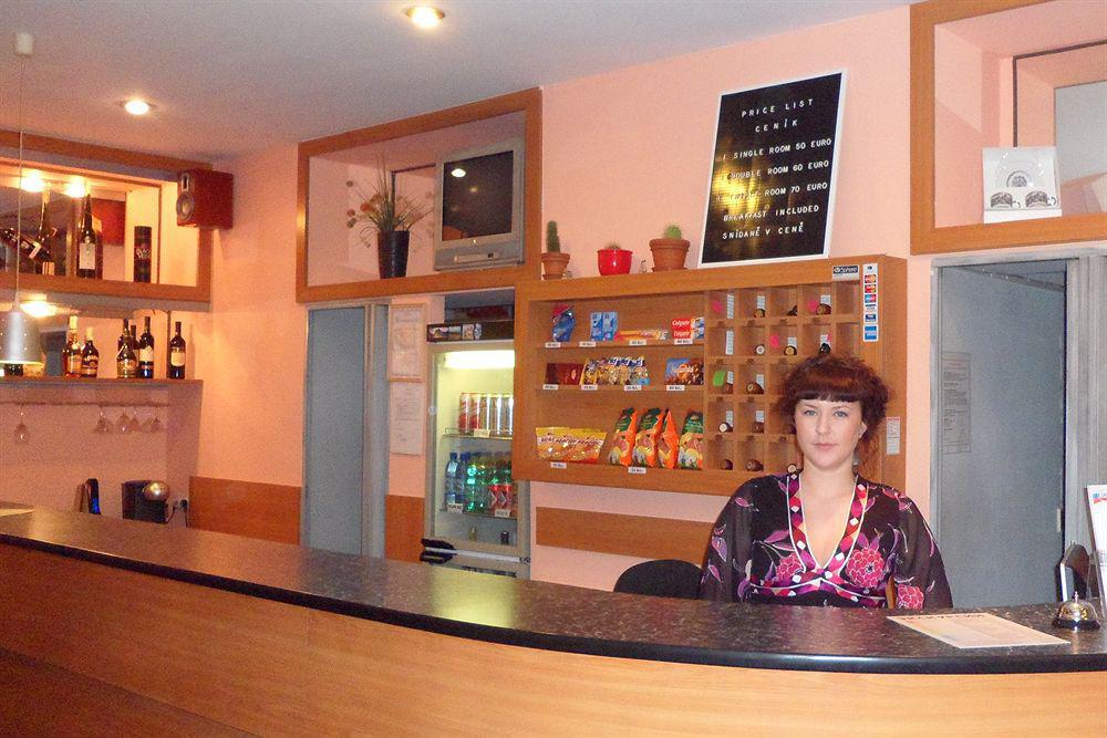 Hotel Mira Inn Prag Eksteriør billede